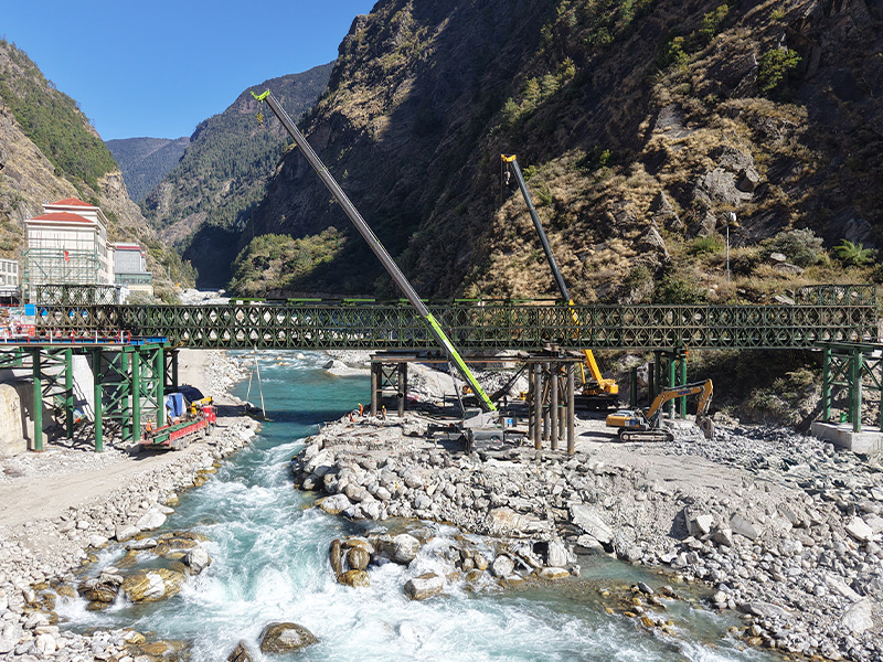 Jambatan Talian Hayat Pelabuhan Jilong di Nepal
